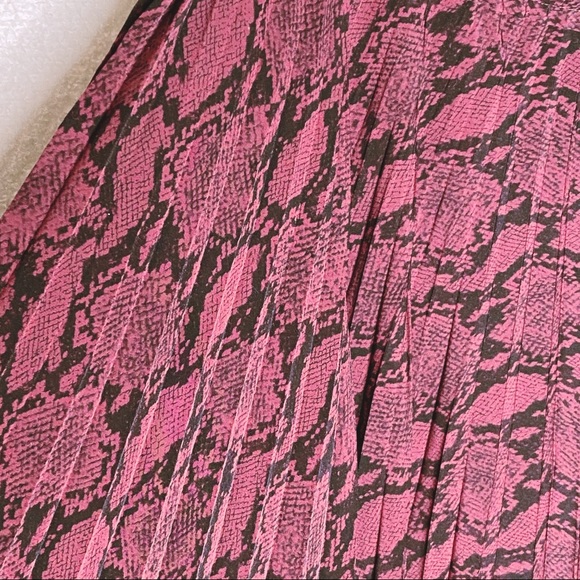 {A.L.C} pleated snakeskin print midi skirt - Picture 7 of 8